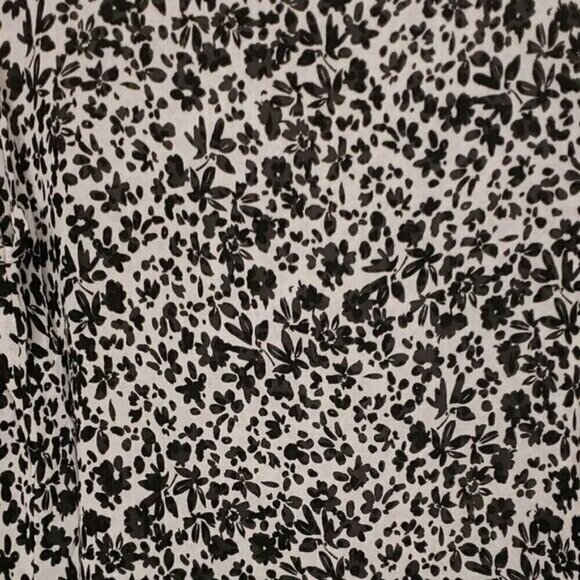 Torrid Black White Floral High Low Sleeveless Top 0X - Picture 3 of 7